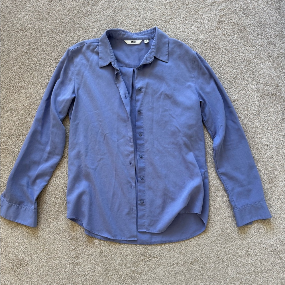 Uniqlo button down shirt